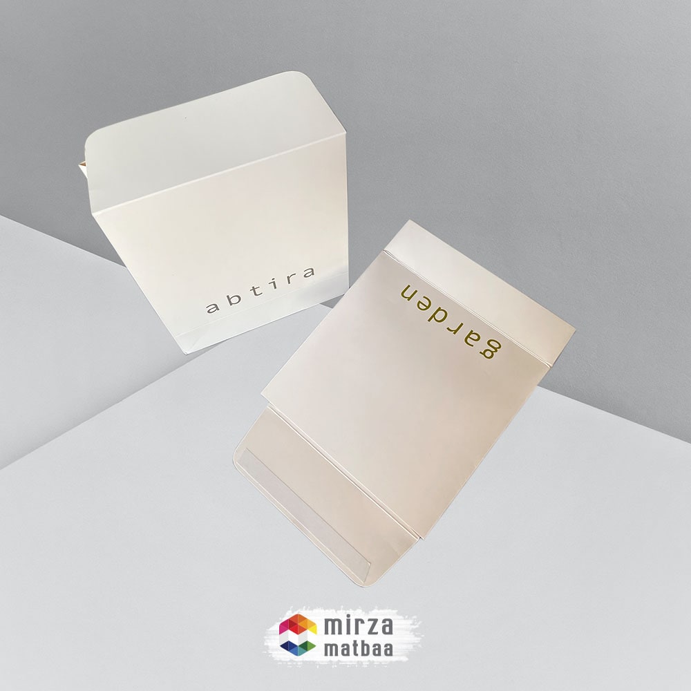 self-adhesive-gift-pack